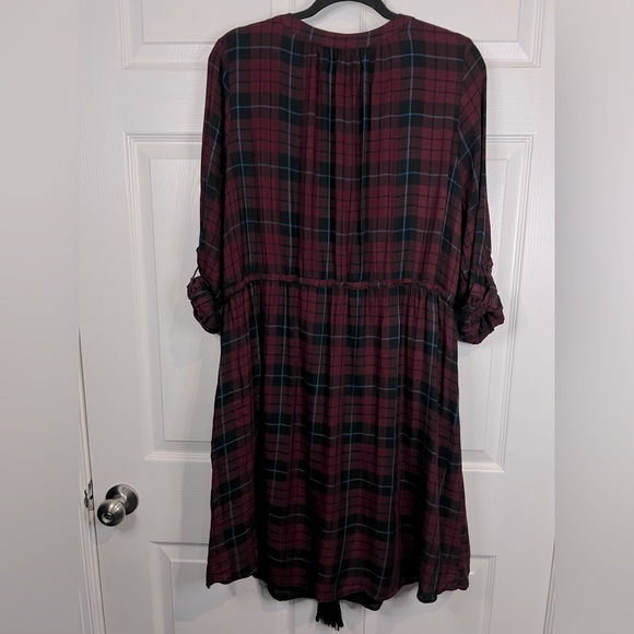 Lane Bryant plaid midi dress with roll-tab sleeves - Size 16 - Picture 3 of 6